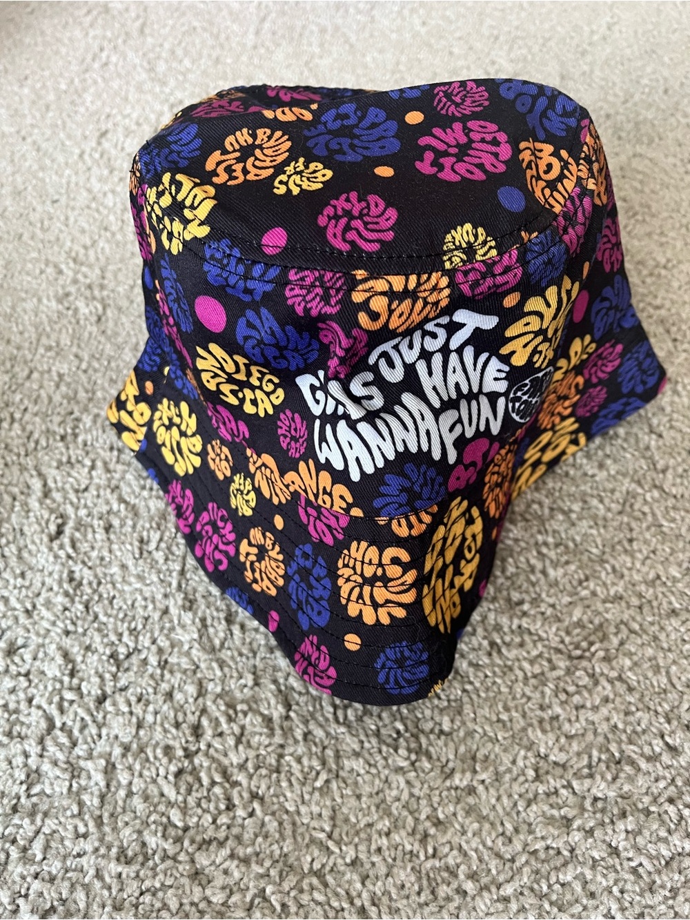 Cyndi Lauper Girls Just Wanna Have Fun Black Floral Bucket Hat - Picture 5 of 5